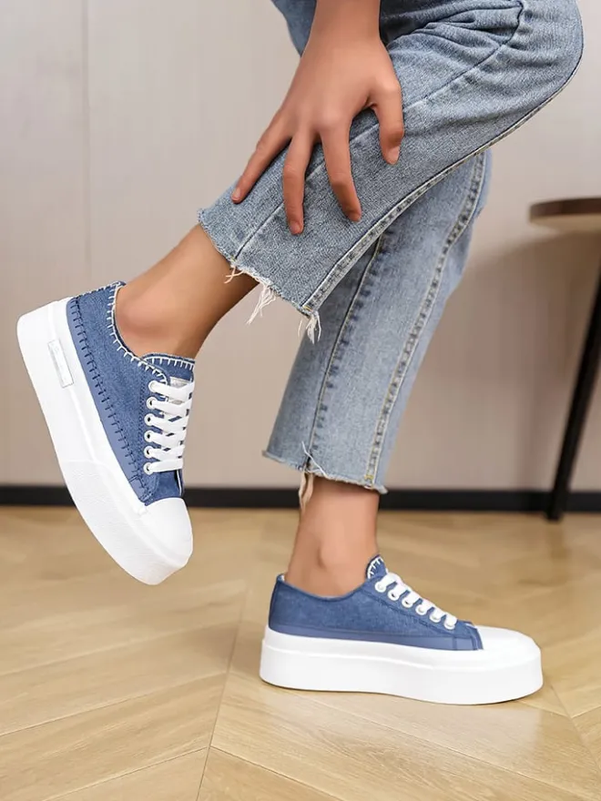 Sneakers in Blau/ Weiß>Sixth Sens Clearance