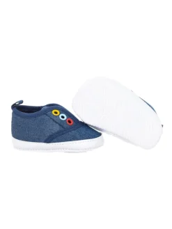 Sneakers in Blue><noscript><img width=