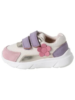 Sneakers in Bunt><noscript><img width=