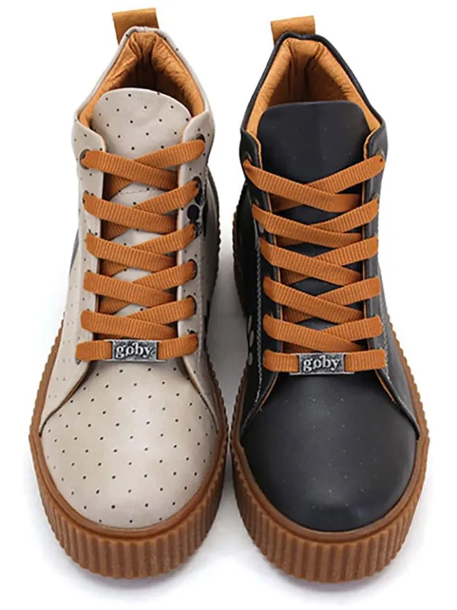 Sneakers in Dunkelblau/ Creme>Goby New