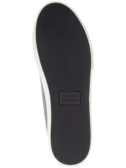 Sneakers in Grau><noscript><img width=