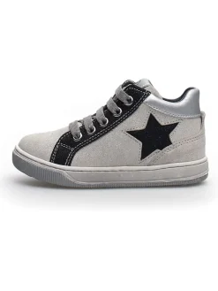 Sneakers in Grau><noscript><img width=