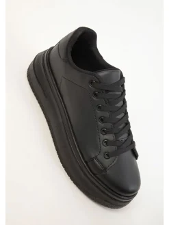 trendyol Sneakers^Sneakers in Schwarz