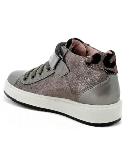 Sneakers in Silber><noscript><img width=