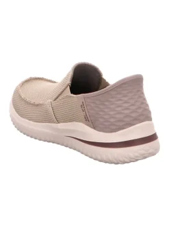 Sportliche Slipper in Beige><noscript><img width=