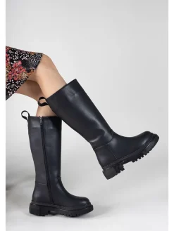 trendyol Stiefel & Boots^Stiefel in Schwarz