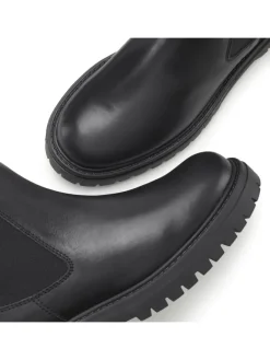 Stiefelette in schwarz><noscript><img width=