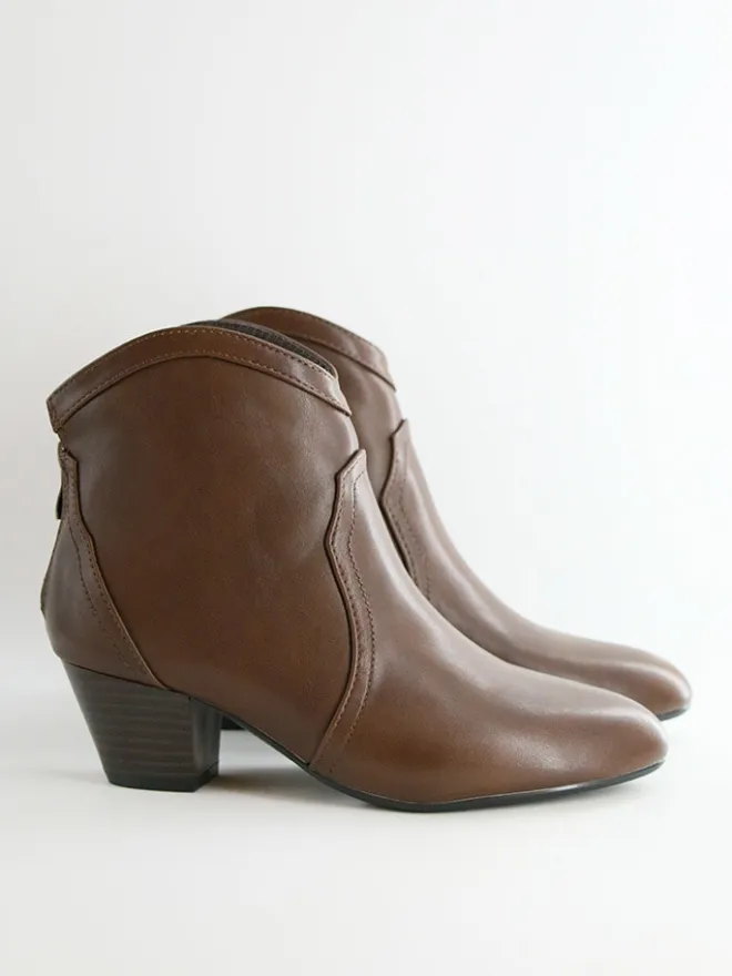 Bellucci Stiefeletten^Stiefeletten in Braun