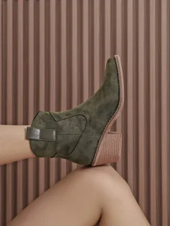 Stiefeletten in Grün><noscript><img width=