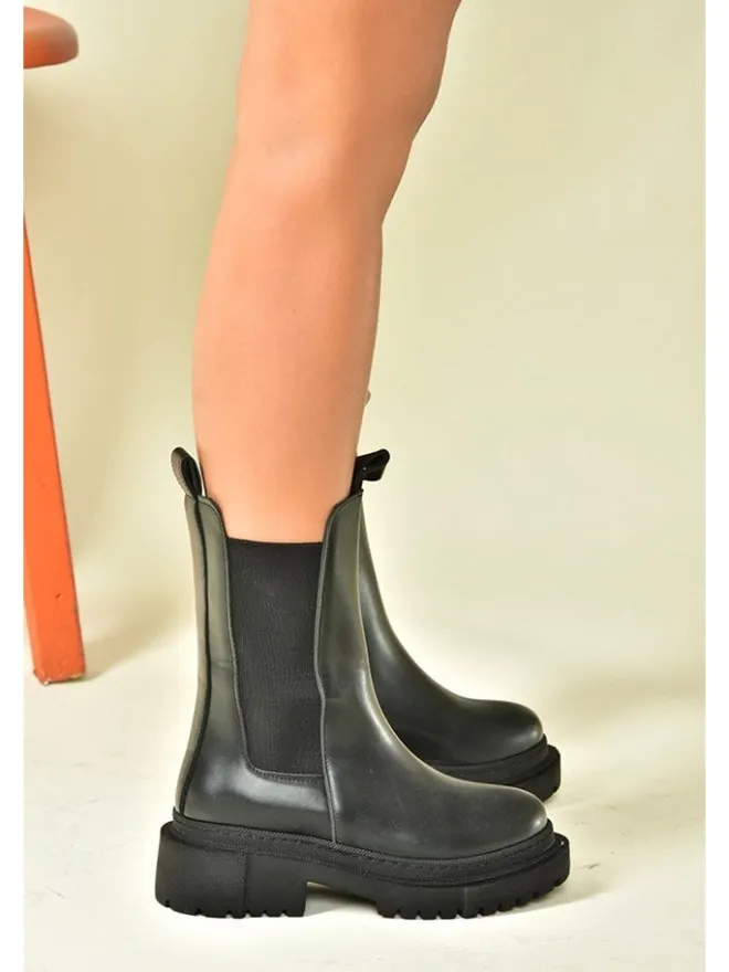 Stiefeletten in Schwarz>trendyol