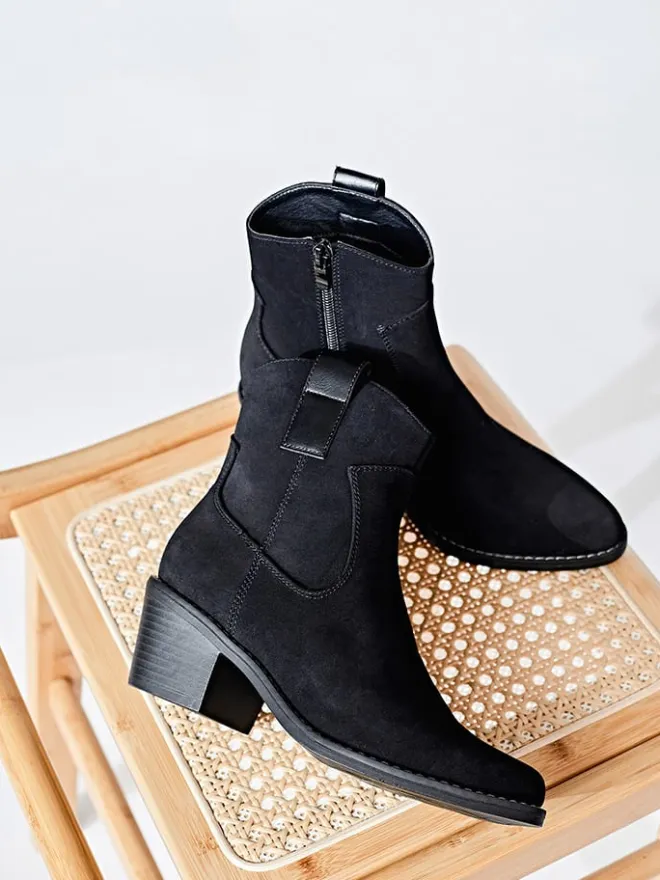 Stiefeletten in Schwarz>Sixth Sens Outlet